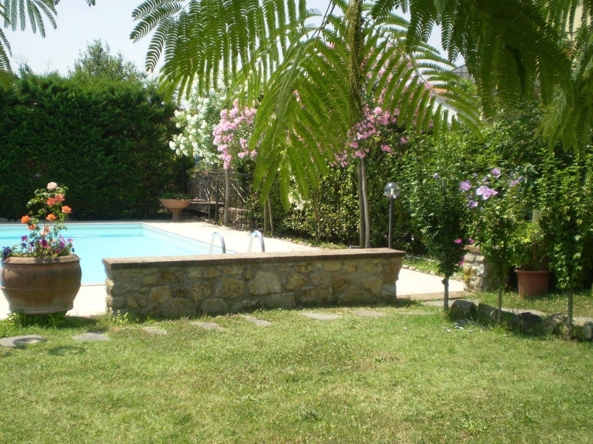 Nido Del Merlo Bed & Breakfast Santomato
